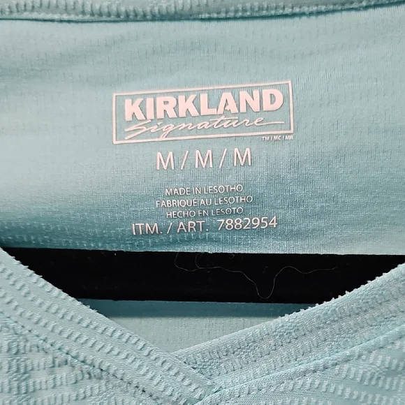 Kirkland Signature Women's Teal Short Sleeve Top - Picture 2 of 3